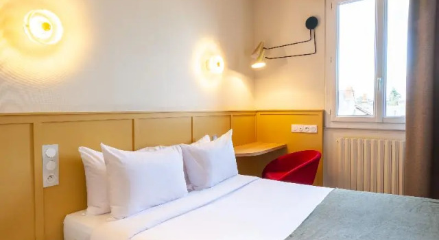 Одноместный номер Standard Grand Hotel de la Gare, Angers