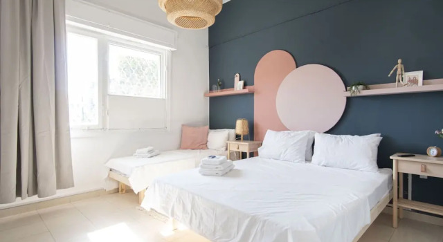 Meirs Boutique Guesthouse, Забронировать Бутик-отель Тель-Авив Тель-Авивский округ, рядом с Independence Hall Museum