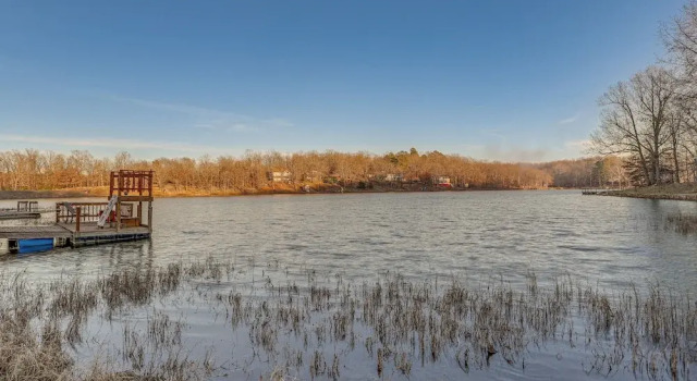 Коттедж Waterfront Cherokee Village Home w/ Private Dock