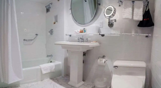 Четырёхместный номер Deluxe Garden City Hotel
