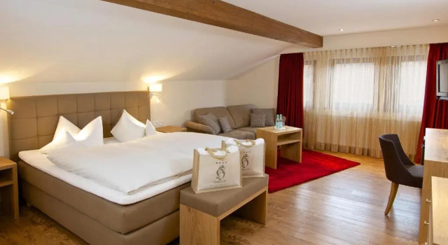 Comfort Quadruple room Hotel Hirsch