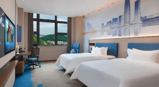 Номер Superior Hampton by Hilton Shenzhen Yuanshan