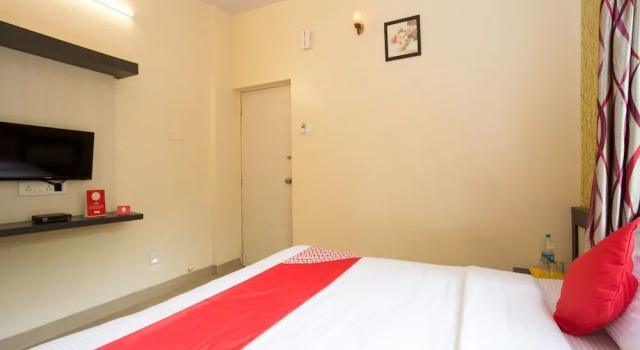 OYO 12260 Traveler's inn