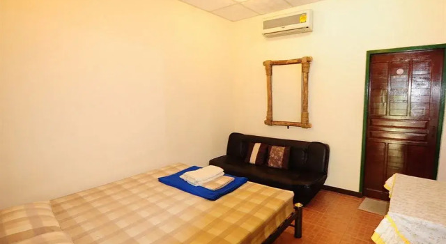 Sukhothai Guest House, Забронировать Гостевой дом Сукхотхай 