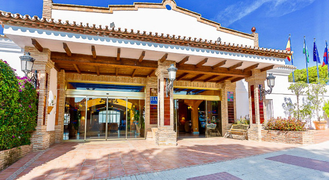 Marbella Resort 5, Забронировать Курортный отель Марбелья Коста-дель-Соль, рядом с Пристань для яхт Кабопино