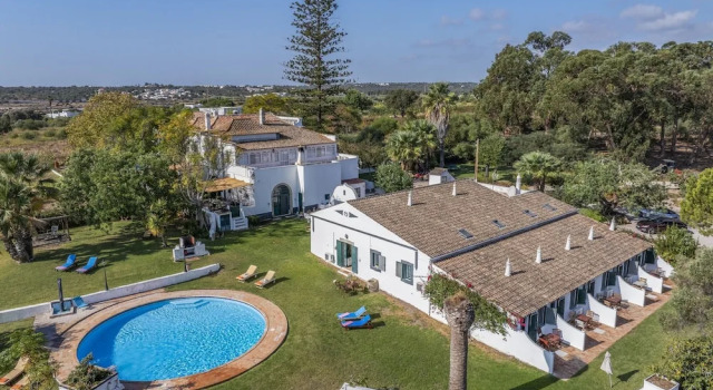 Jardim do Sul Apt 6, Rezervovat Hotel Hotely v Moncarapacho s parkováním, Parkování