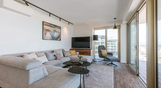 Апартаменты Spacious Apartment With Huge Terrace With sea View