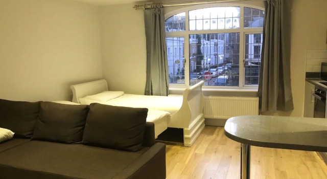 Апартаменты Economy Stylish Maisonette and studio in Victoria