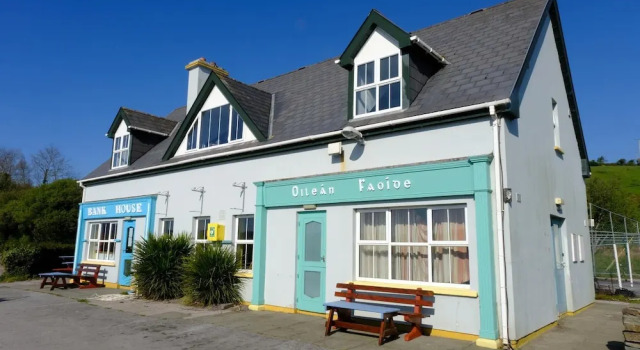 Whiddy School House Accommodation, Book Bed and Breakfast Dawros Munster