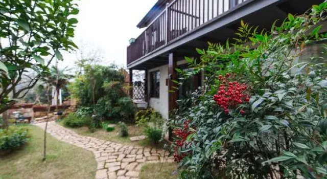 Mohe Guesthouse, Prenota Hotel Deqing Zhejiang