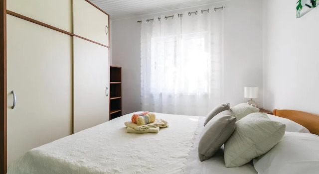 Amazing Home in Stratincica With Wifi and 5 Bedrooms