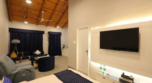 Полулюкс с видом на озеро Terra Bliss Lake Bhimtal Resort And Spa
