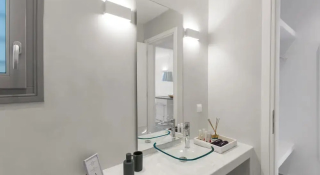 Апартаменты Deluxe Alexander Suites