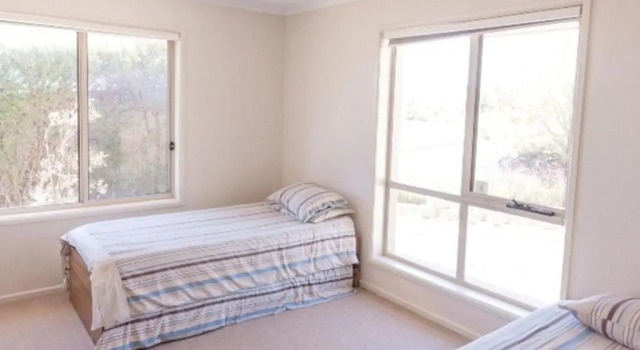 Golfers Paradise (18th Tee) - 52 Huntingdale Drive, Book Hotel Normanville South Australia