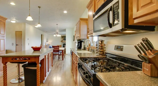 Коттедж Spacious Canyon Ferry Lake House With Bar & Views!