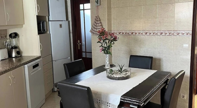 Коттедж c 1 комнатой с видом на сад Sun And Ocean House With 2 Bathrooms