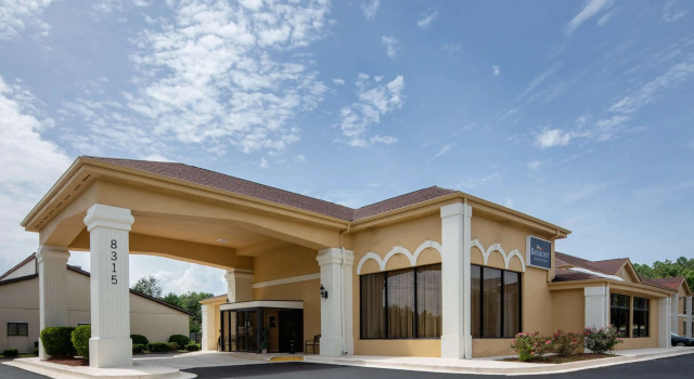 Baymont Inn and Suites Douglasville Atlanta, Boek Hotel Hotels in Georgia met parkeren, Parkeren