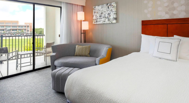 Двухместный номер Standard с балконом Residence Inn by Marriott Arlington South
