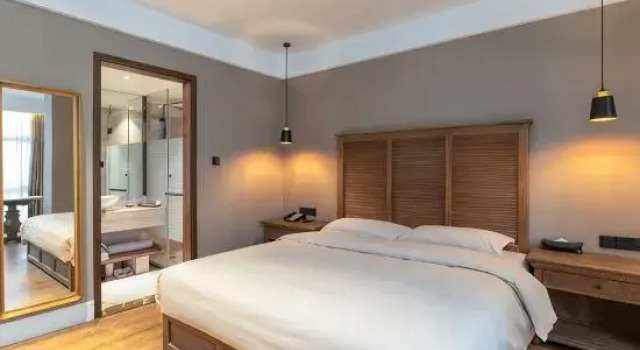 Люкс с видом на реку Wuhan Zaixu Hotel