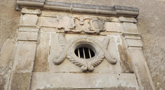 Hôtel de France, Забронировать Отель Сен-Савен Вьен