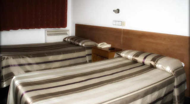 Hostal Aisa Ochoa, Book Hotel Cheap Hotels in Aragon