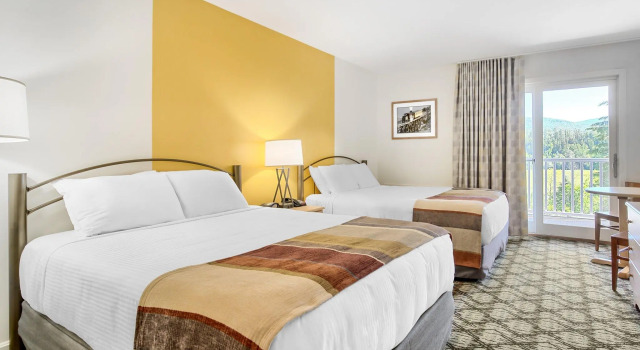 Четырёхместный номер Standard The Lodge at Bretton Woods