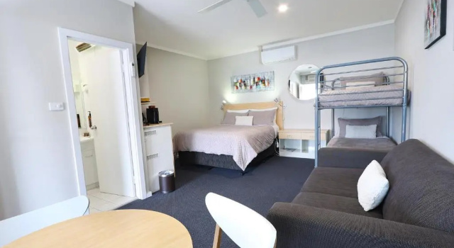 Семейный номер Standard Nebula Motel