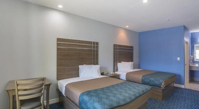Четырёхместный номер Standard Home Place Inn Spring I-45 North and 1960