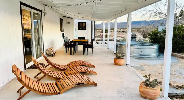 Коттедж Ravens Nest Ranch, Fire pit , Views, Near JT Park!