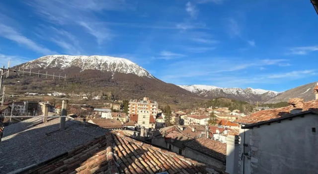 “I Folletti” nel Centro Storico, Buchen Sie Hotel Rocca di Mezzo Abruzzen