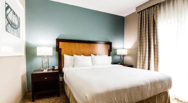 Premium Mobility Double Suite Embassy Suites Memphis
