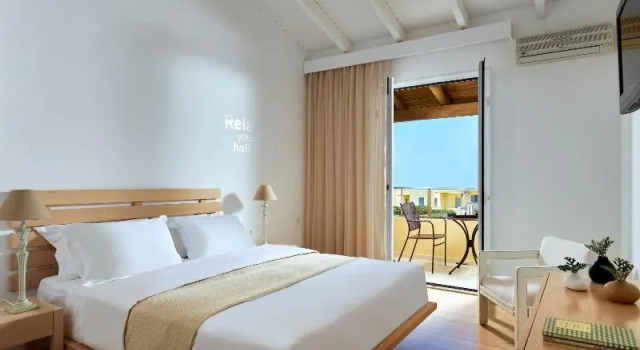 Двухместный номер Standard с балконом и с видом на окрестности Vasia Sea Retreat