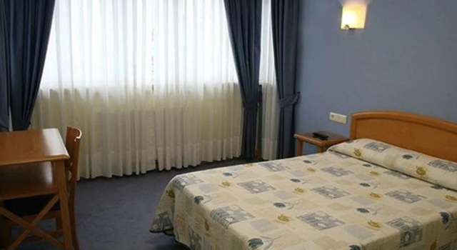 Hotel La Guindal, Book Hotel Arriondas 