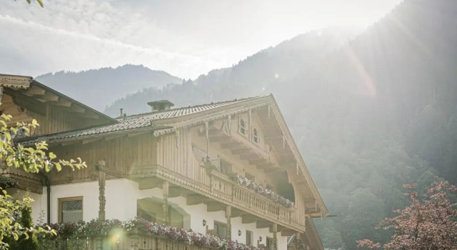 Hotel Garni Larcherhof, Забронировать Отель Отели и гостиницы Майрхофен, Отель