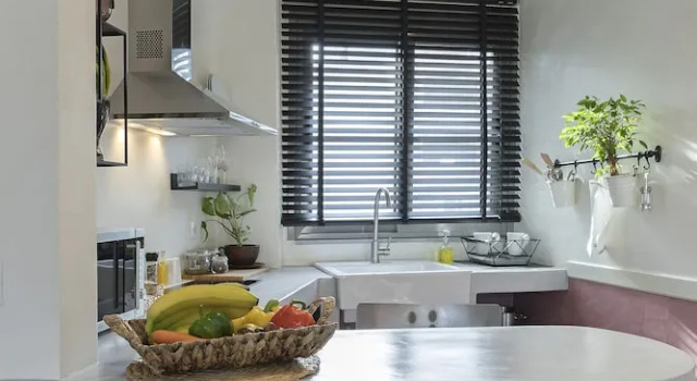 Студия Athenian Lofts