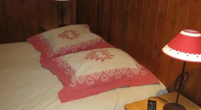 Двухместный номер Standard с балконом Hôtel Chalet Le Caribou
