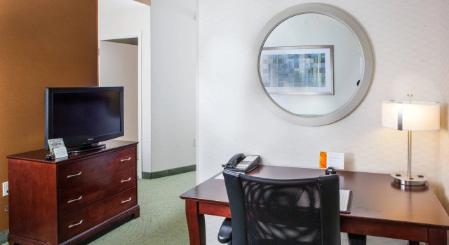 Четырёхместный люкс SpringHill Suites by Marriott Norfolk Virginia Beach