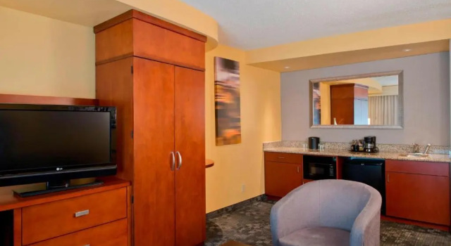 Двухместный люкс c 1 комнатой Courtyard Jacksonville Flagler Center