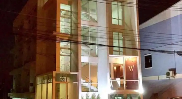 White Ville Apartment, Забронировать Апартаменты/квартира Отели Пхетчабун с парковкой, Парковка
