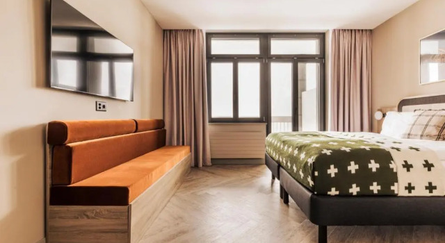 Habitación triple Estándar con balcón Hotel Altein Arosa, a Faern Collection Resort