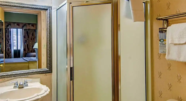 Двухместный люкс Quality Inn Salem - I-81