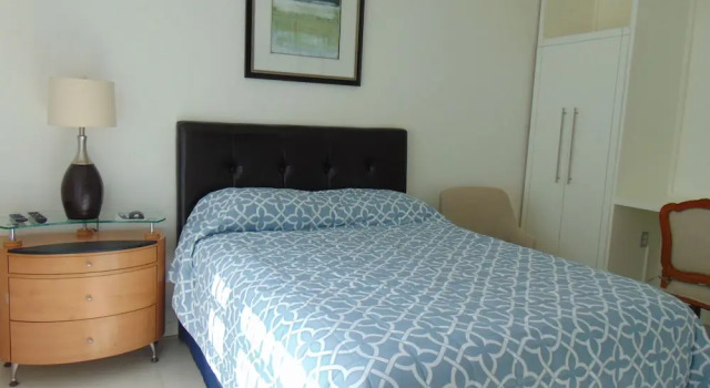 Modern Townhome Prime Location