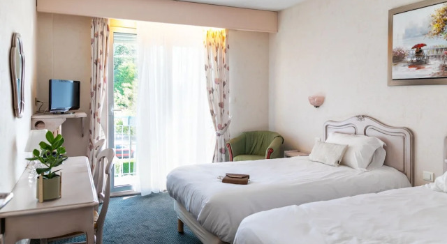 Двухместный номер Comfort CitHotel Logis De Brou, Bourg en Bresse RENOVE EN 2026