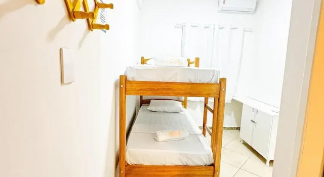 Кровать в общем номере Caju Villa Hostel