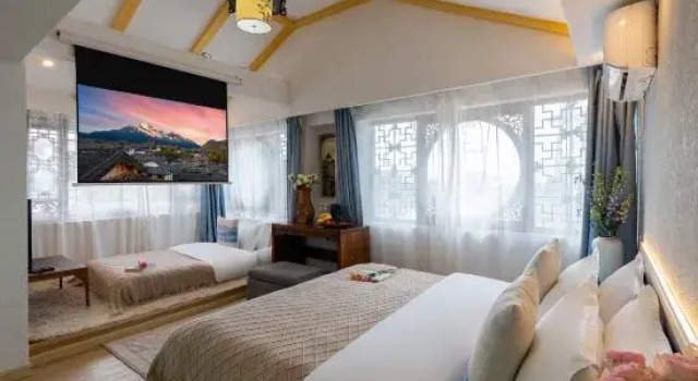 Люкс с красивым видом из окна Yiyun Boutique Hostel