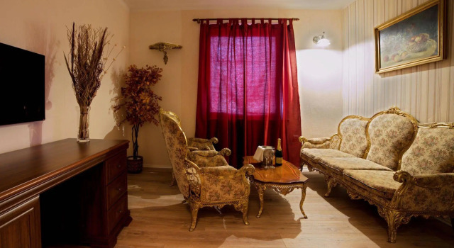 Penzion Benatky, Rezervovat Hotel Hotely v Trnavský kraj s parkováním, Parkování