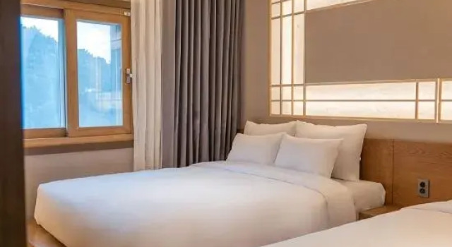 Двухместный семейный люкс с видом на горы Yeonhwamun Hotel Yeongdeok