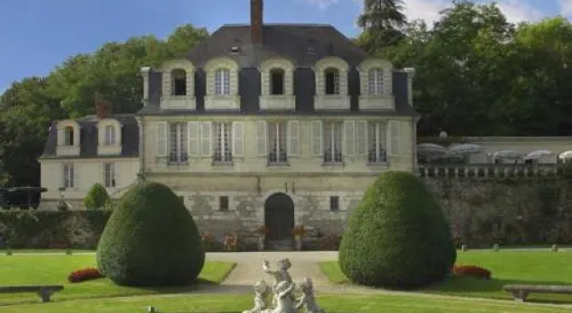 Семейный номер Premium Château de Beaulieu et Magnolia Spa, The Originals Relais