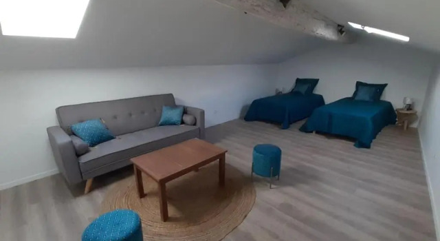 Коттедж Le Logis du Moulin Gîte avec Jacuzzi, à 800m de la Cité Médiévale