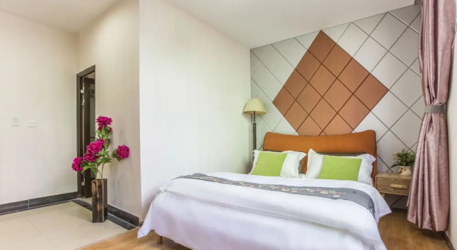 Tianrui  Xingyu Fashion Hotel, Rezerwuj Hotel Hotele w Kunming z parkingiem, Parking